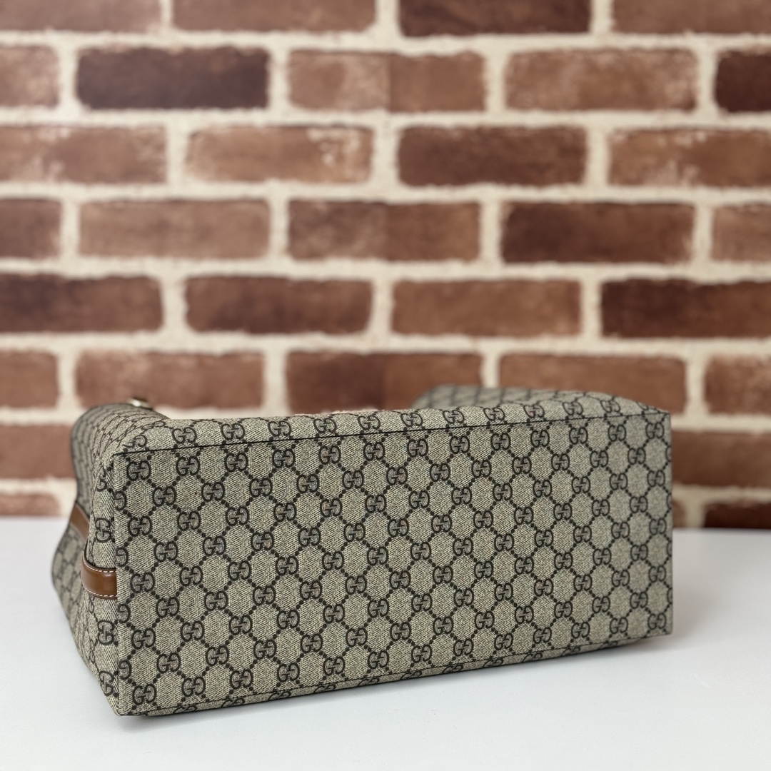 [TOP] Gucci GG Emblem Large brown tote bag