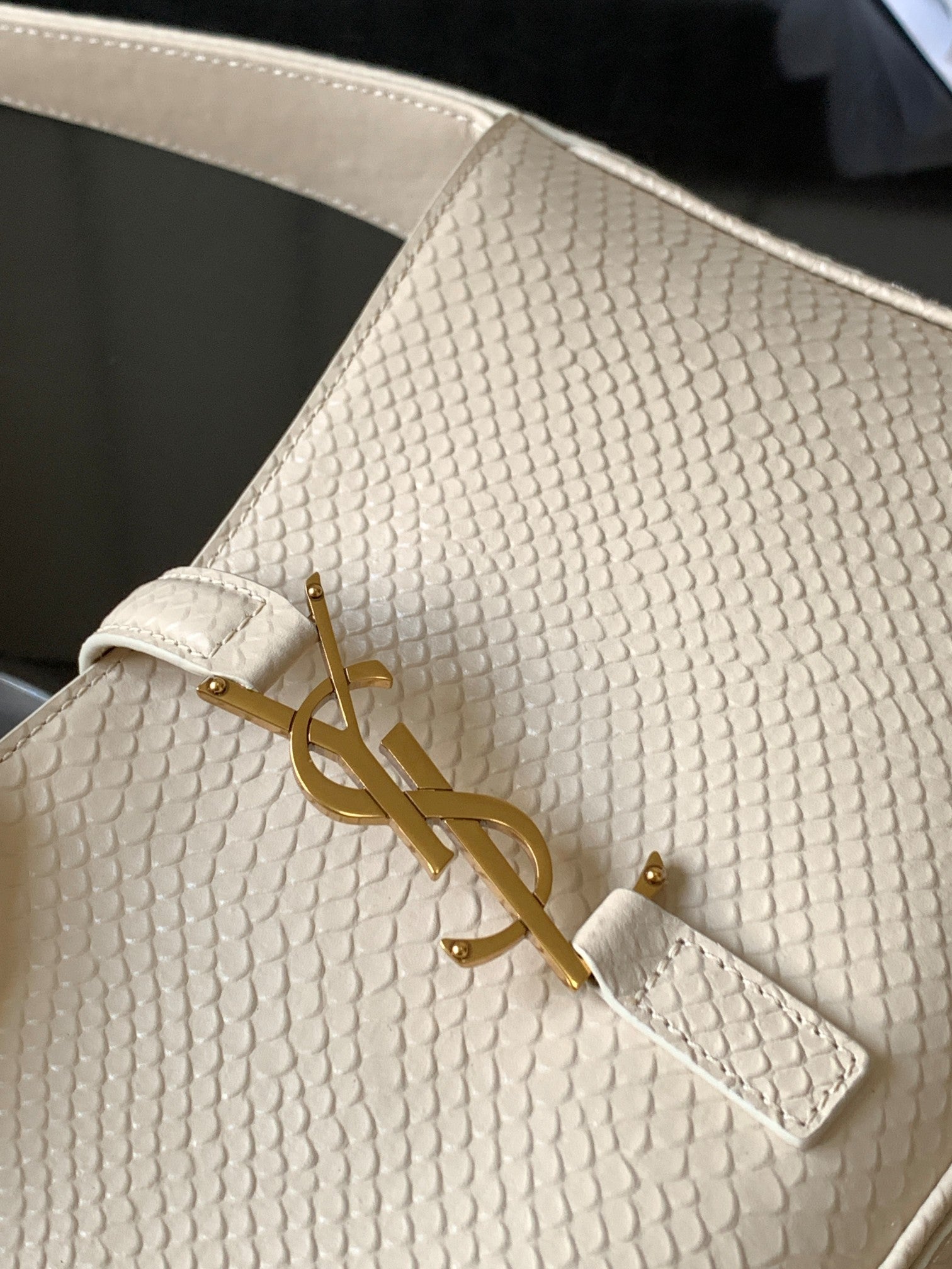 YSL Le 5 A 7 Hobo Bag