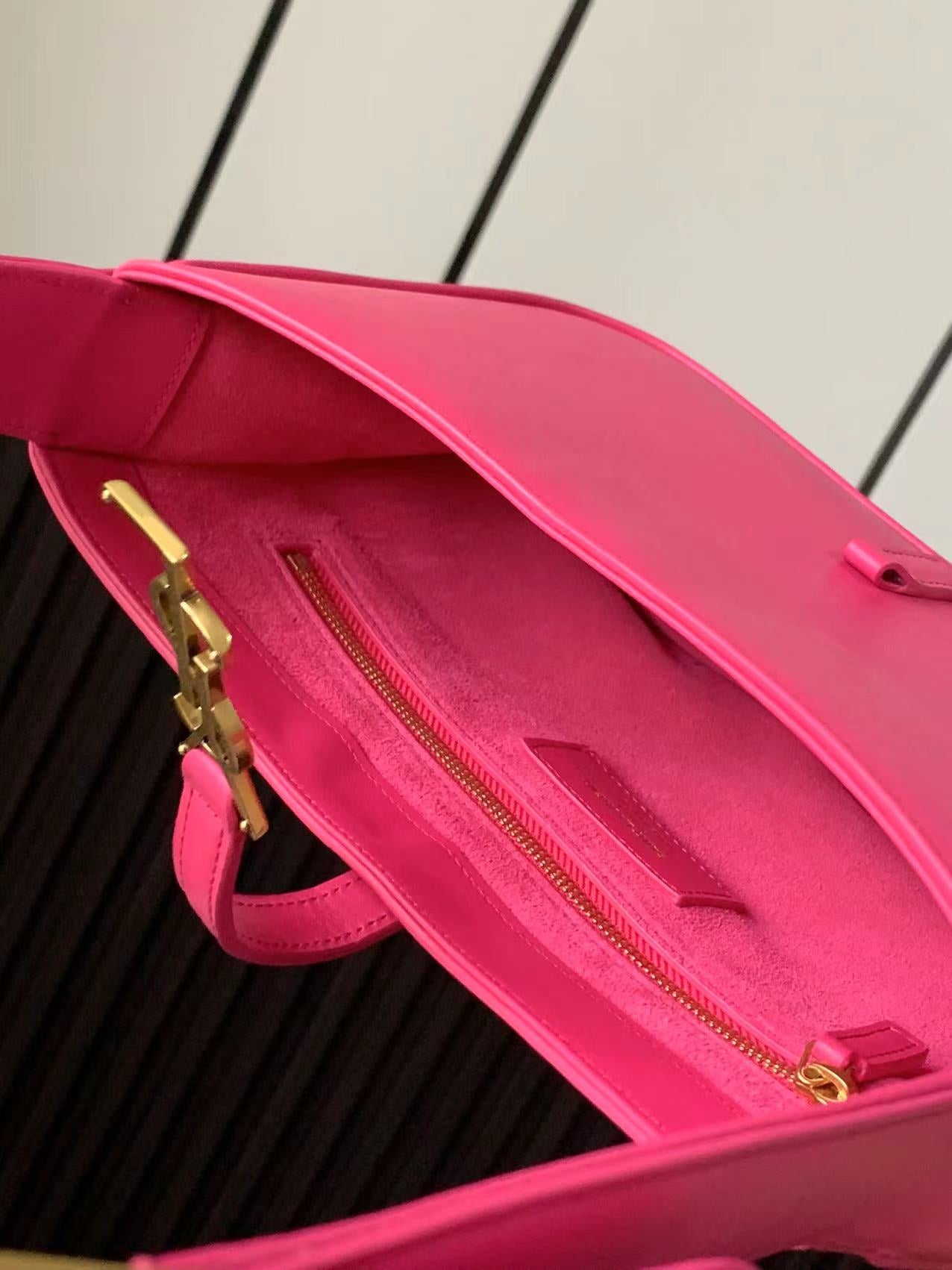 YSL Le 5 A 7 Hobo Bag In Smooth Leather