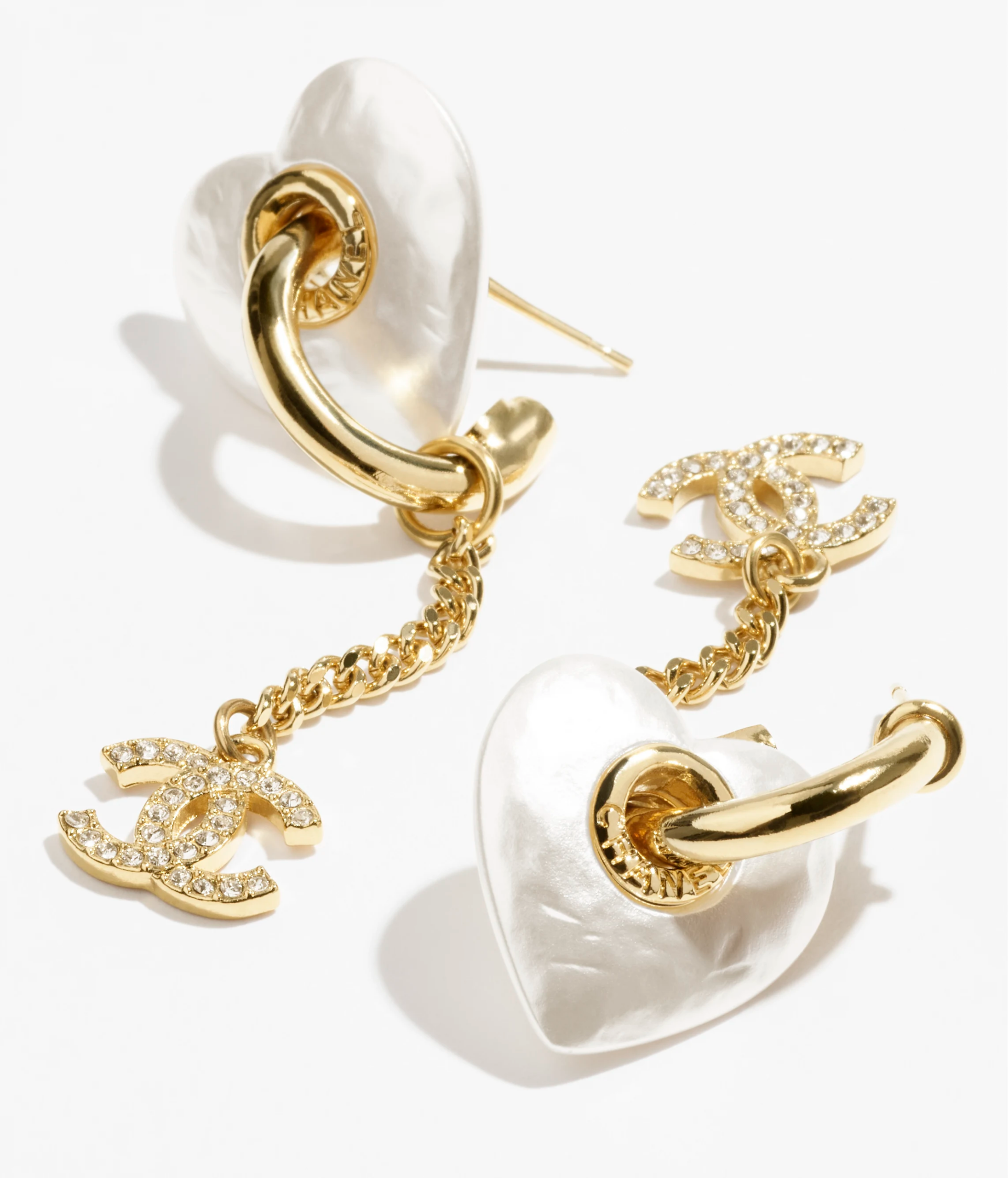 PENDANT EARRINGS