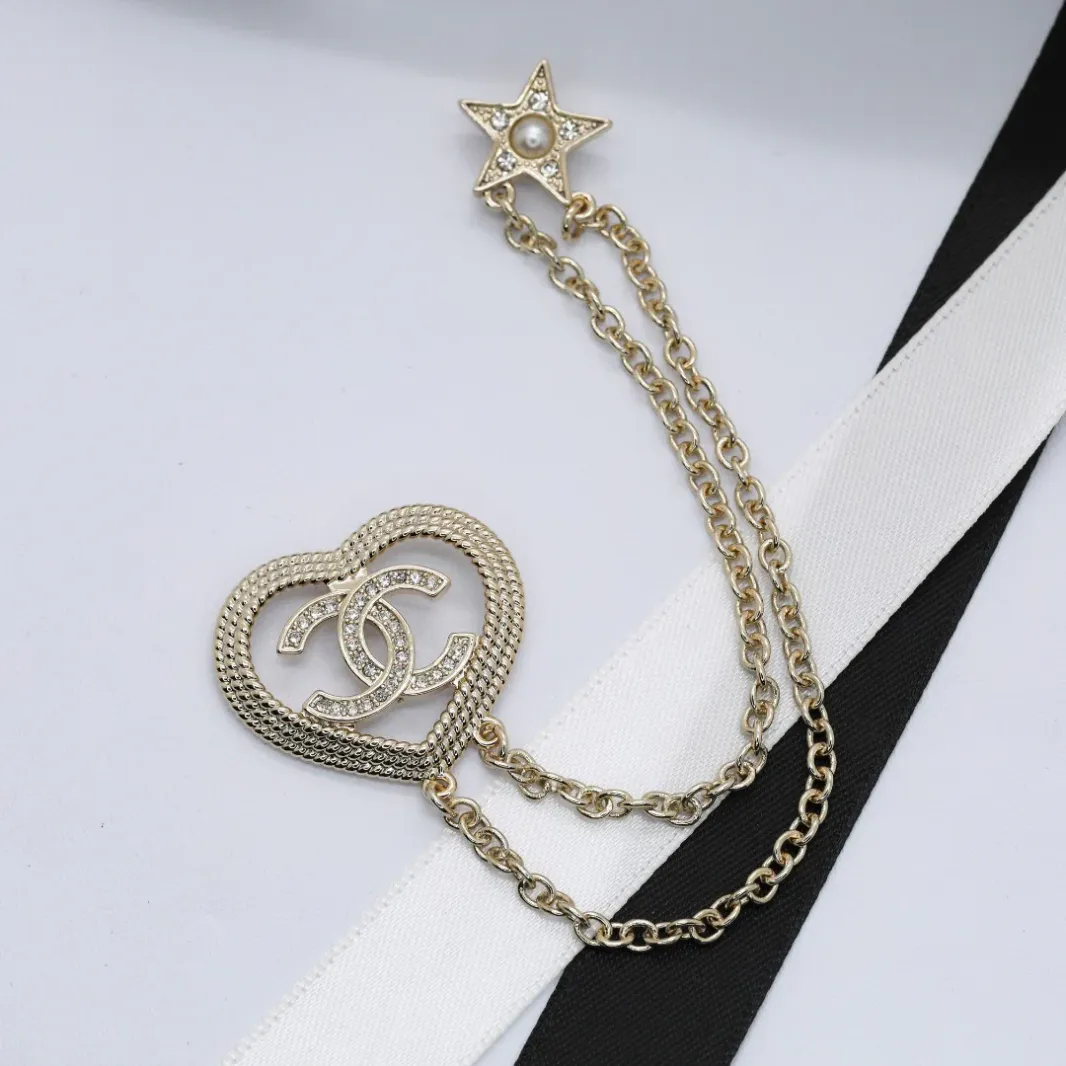 High quality CC brooch