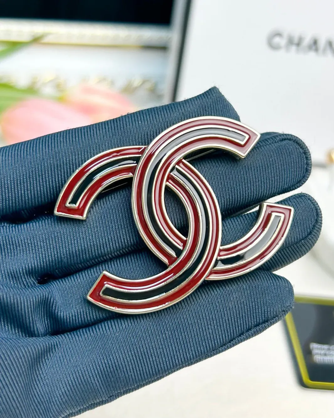 High quality CC brooch