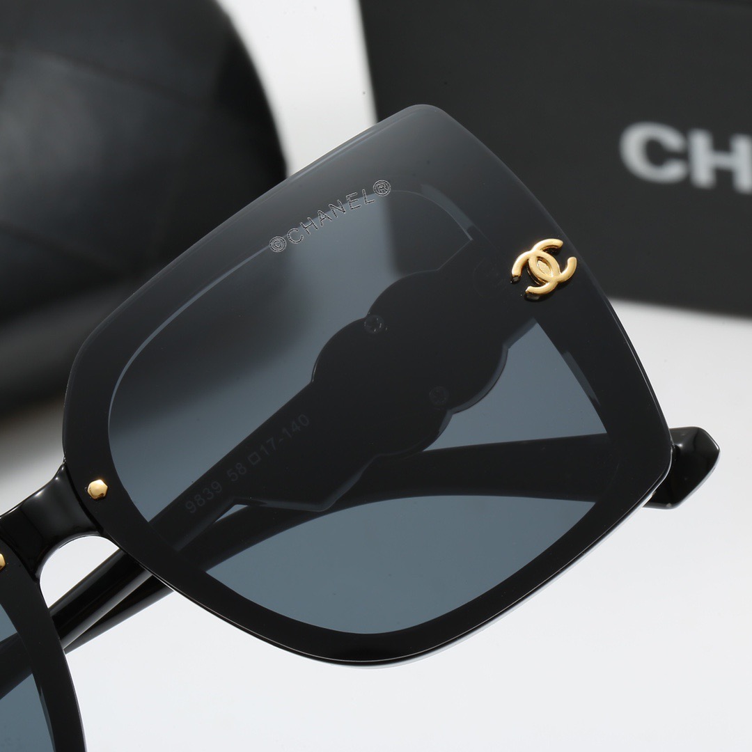 4-Color Fashionable CC Sunglasses