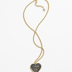 LONG PENDANT NECKLACE