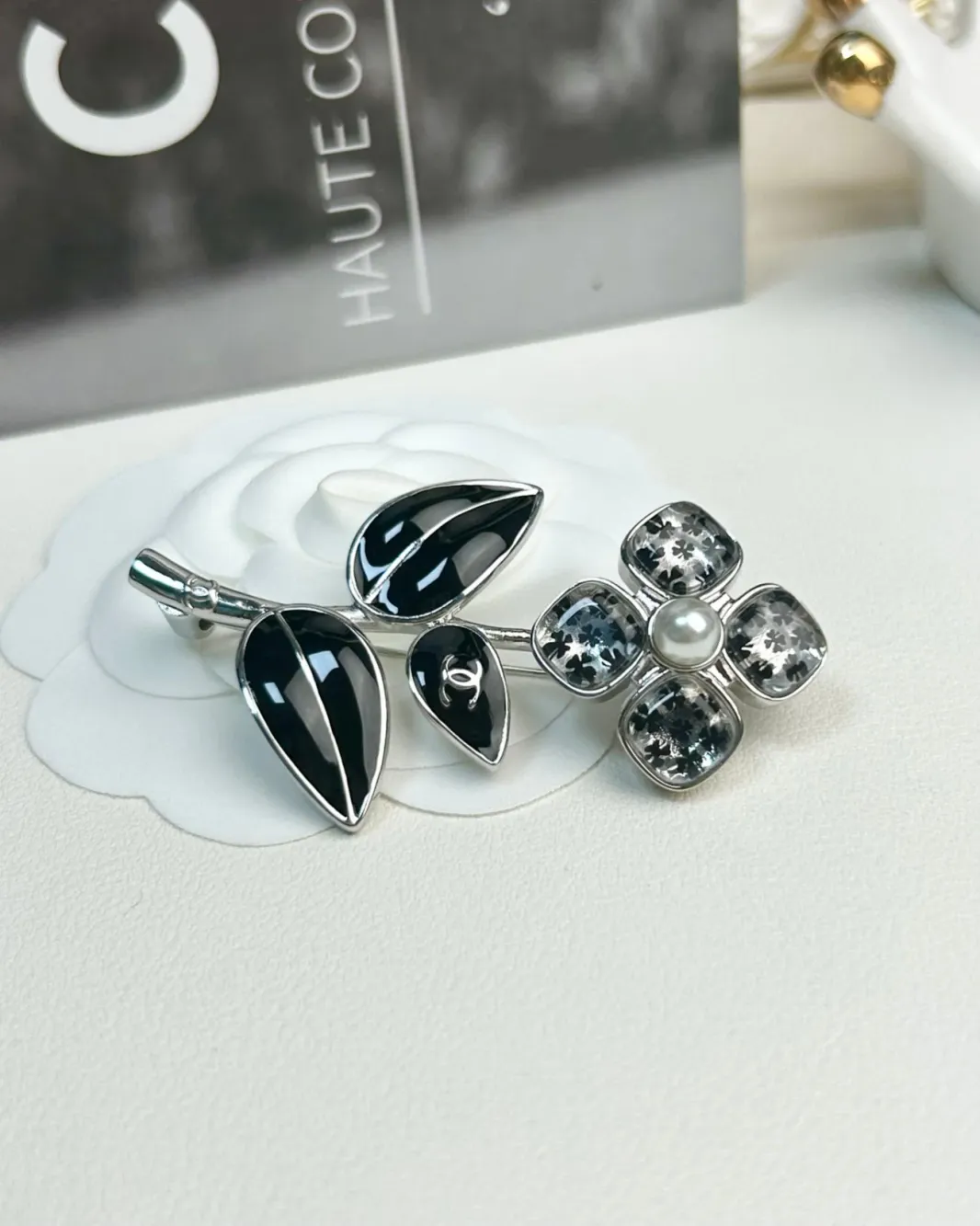 High Quality CC brooch