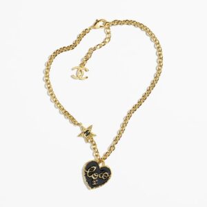 PENDANT NECKLACE