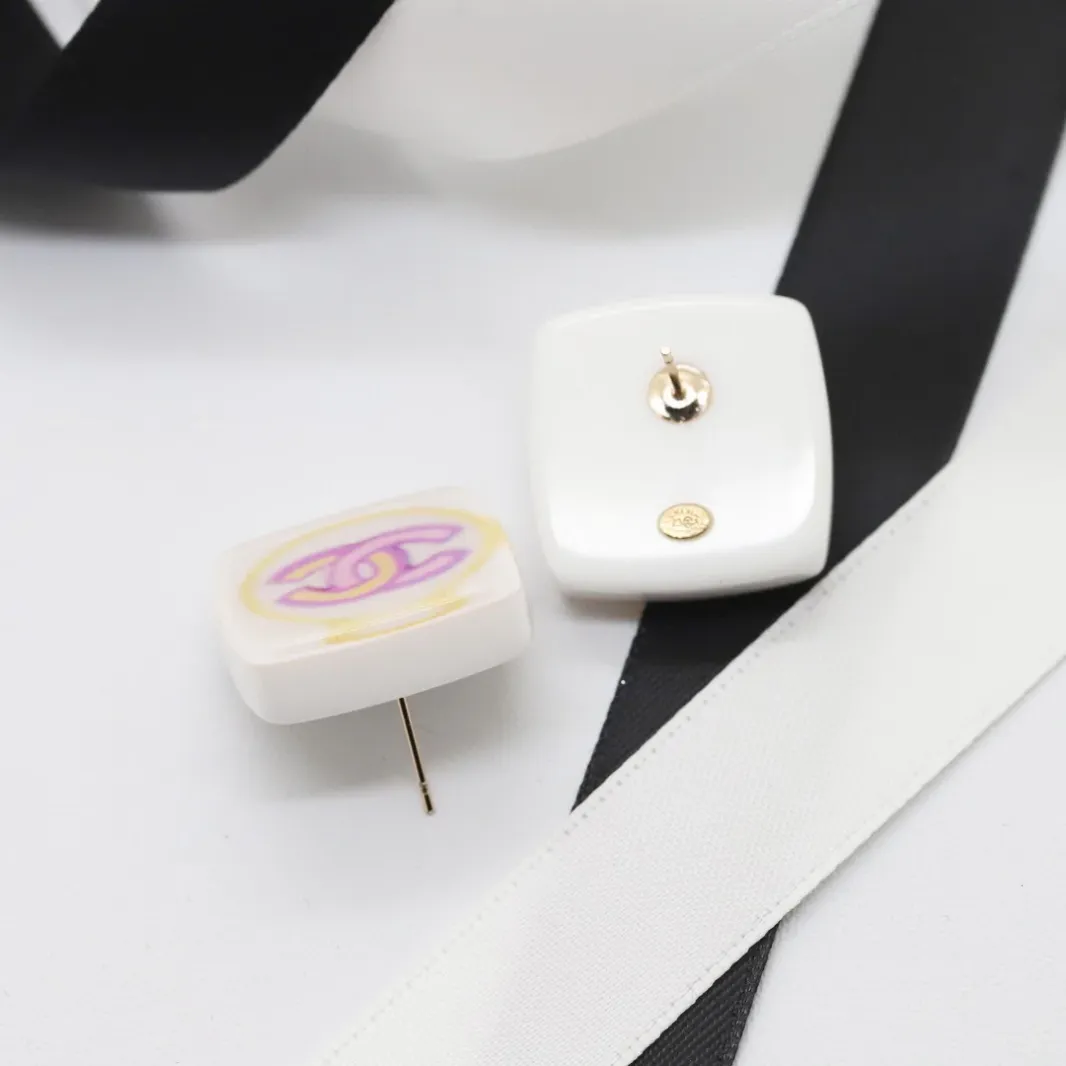 CCE325 CC earring