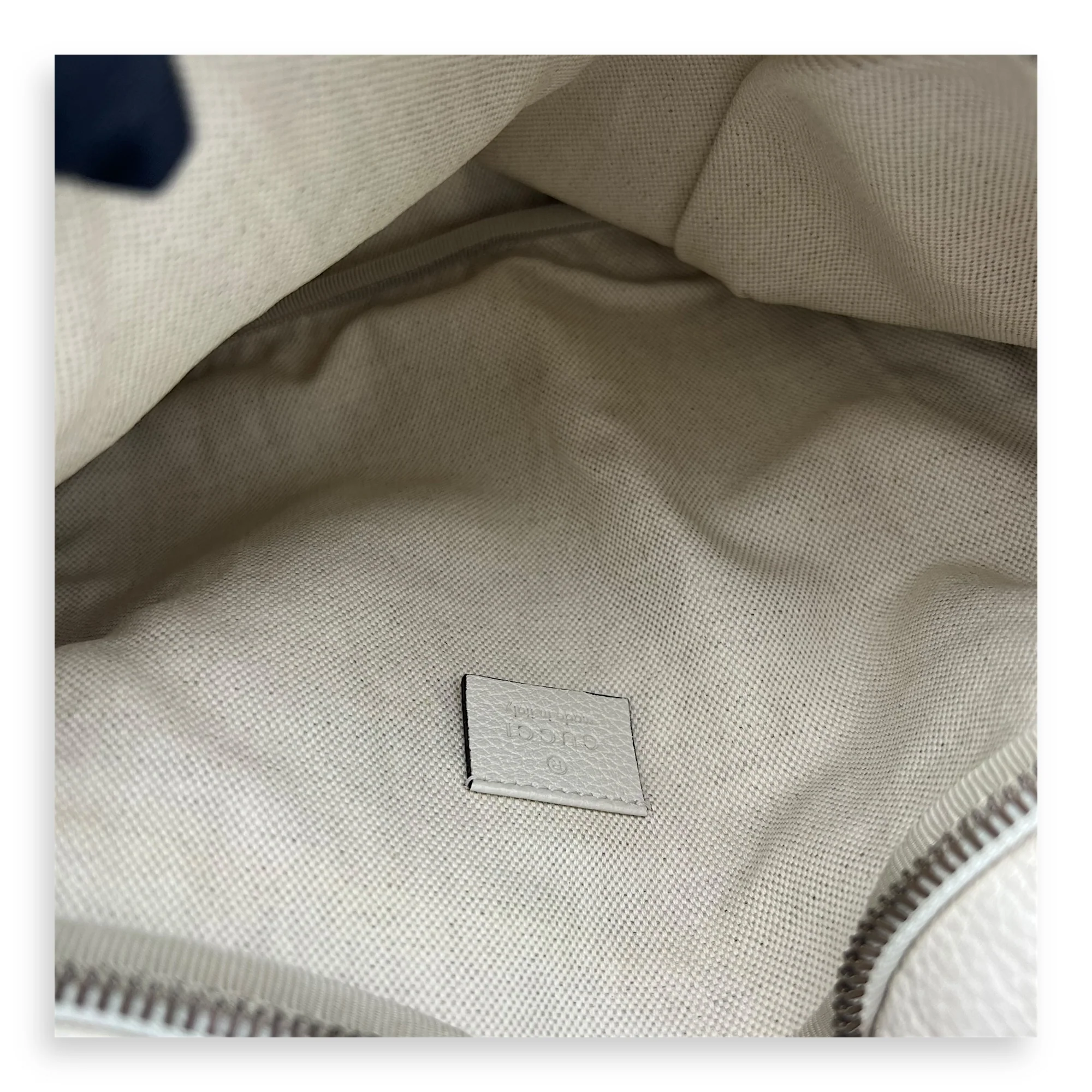 Logo Belt Bag White in Calfskin, Gold hardware