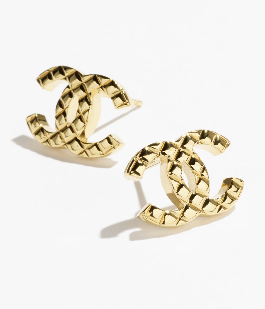 STUD EARRINGS