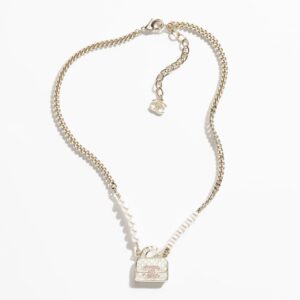 PENDANT NECKLACE