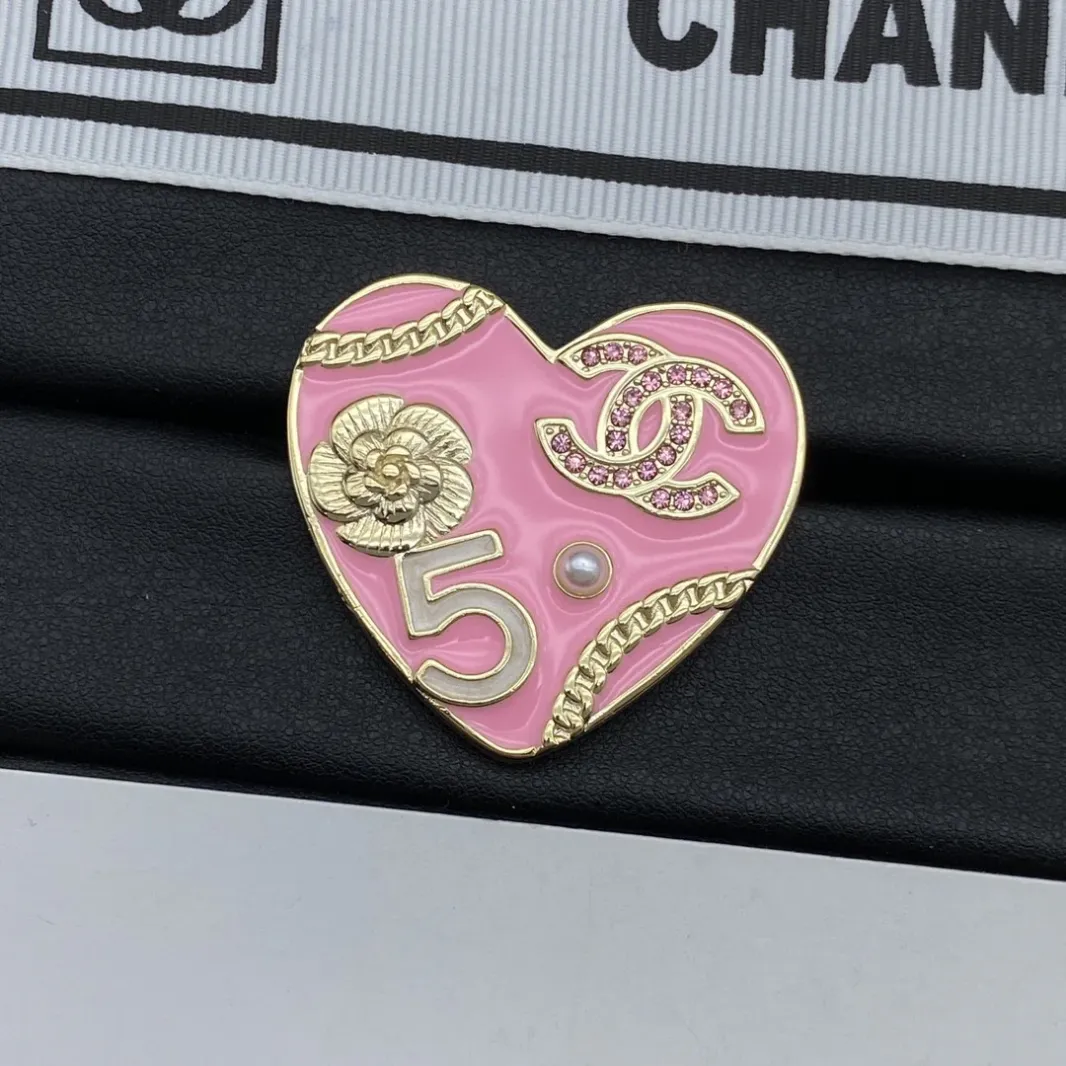 High quality CC brooch