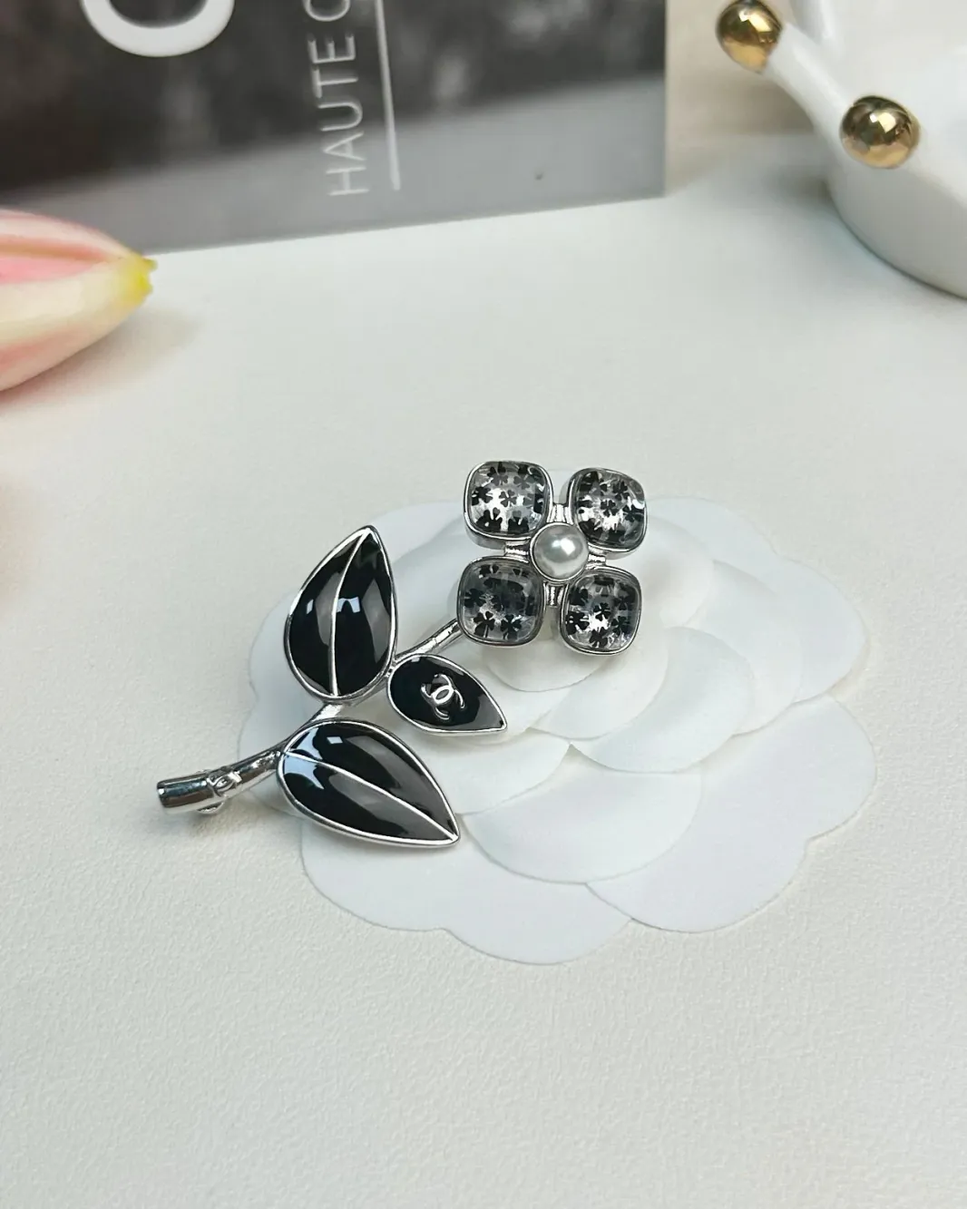 High Quality CC brooch
