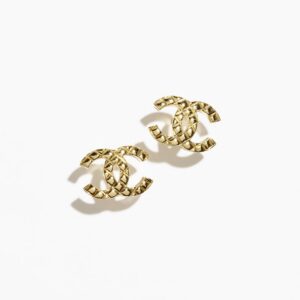 STUD EARRINGS