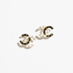 STUD EARRINGS